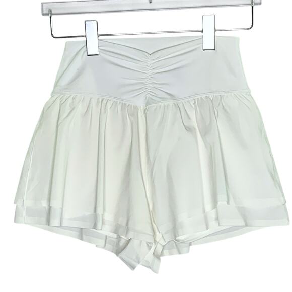 OFFLINE By Aerie M Real Me Ruched Flowy Short Air White Flowy Overlay - Picture 2 of 10